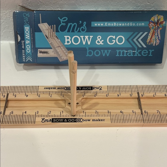 Em's Bow & Go Bow Maker - Picture 4 of 4